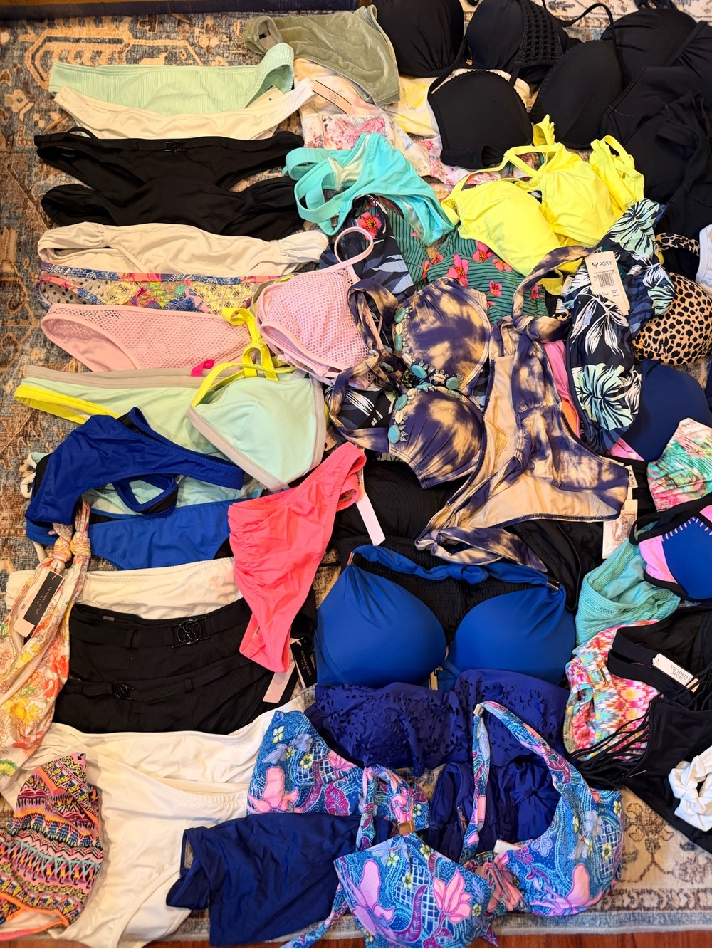 Reseller Swimsuit Lot 80% NWT/NWOT. VS, Roxy, billabong, Michael kors. Some EUC